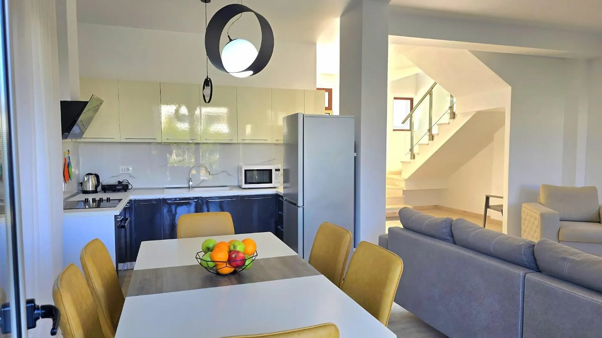 Spacious Villa For Seven Guests Plazhi San Pietro